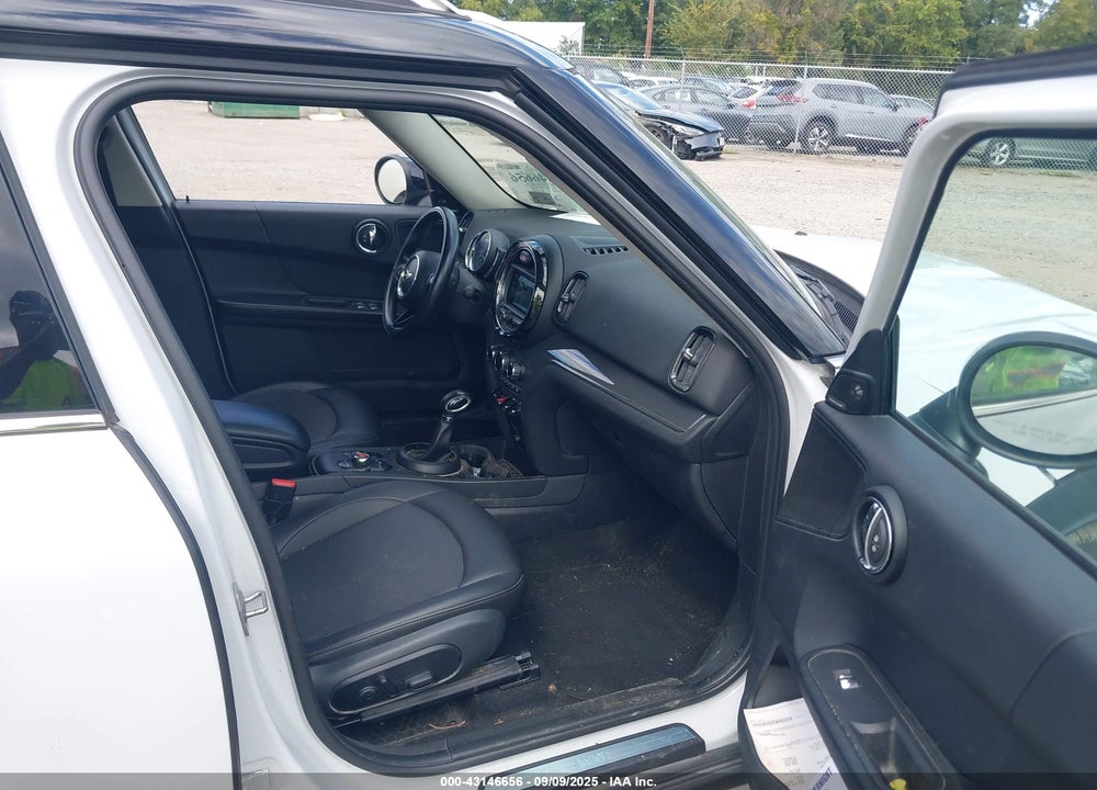 2018 MINI COUNTRYMAN VIN: WMZYS7C38J3F44292