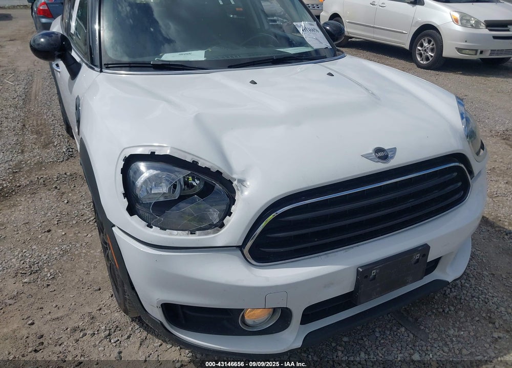 2018 MINI COUNTRYMAN VIN: WMZYS7C38J3F44292