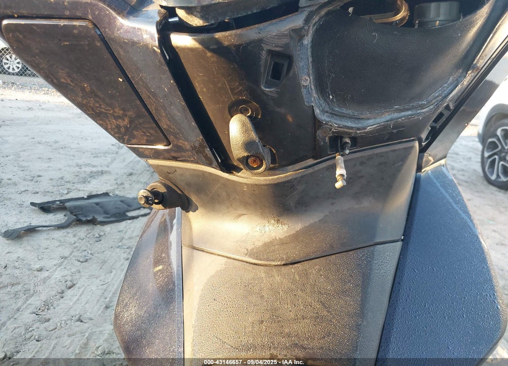 2017 HONDA PCX 150 VIN: RLHKF1805HY200967