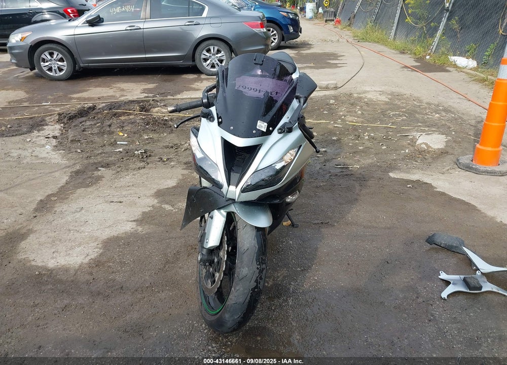 2018 KAWASAKI ZX636 E VIN: JKBZXJE15JA027495
