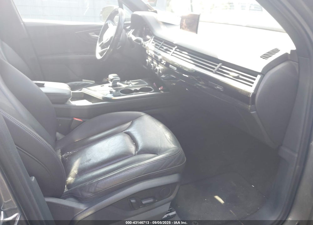 2017 AUDI Q7 3.0T PREMIUM VIN: WA1LAAF7XHD017973