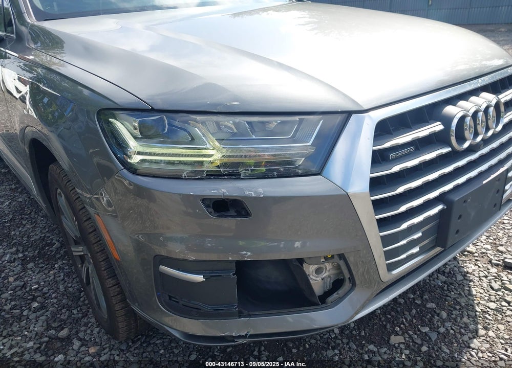 2017 AUDI Q7 3.0T PREMIUM VIN: WA1LAAF7XHD017973