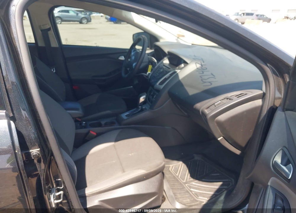 2014 FORD FOCUS VIN: 1FADP3F21EL281034