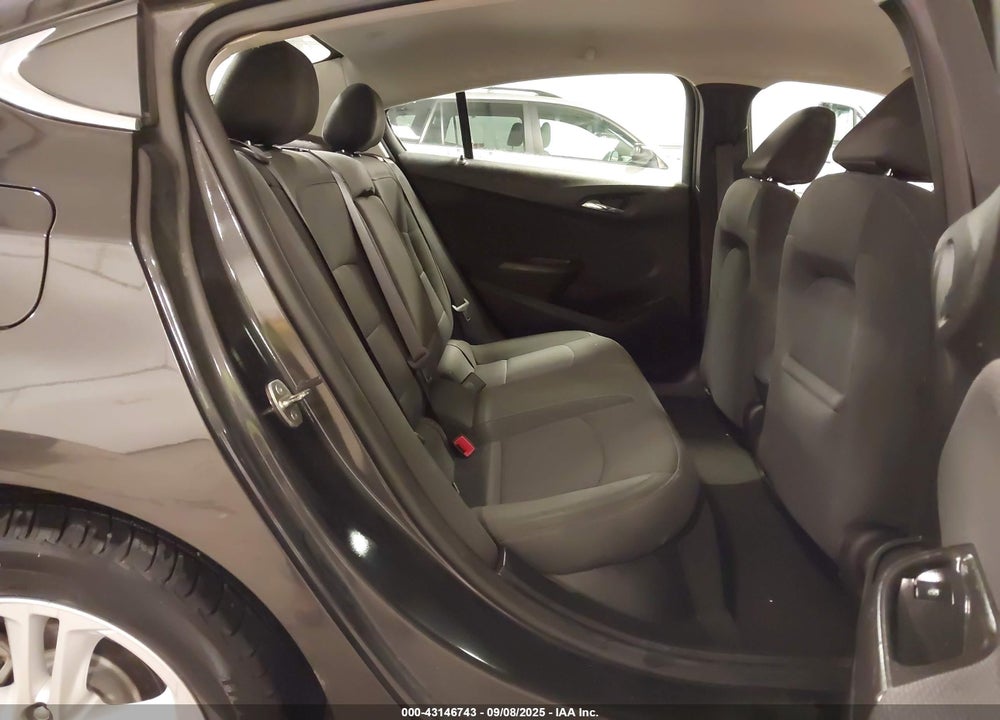 2017 CHEVROLET CRUZE VIN: 1G1BE5SM2H7184358
