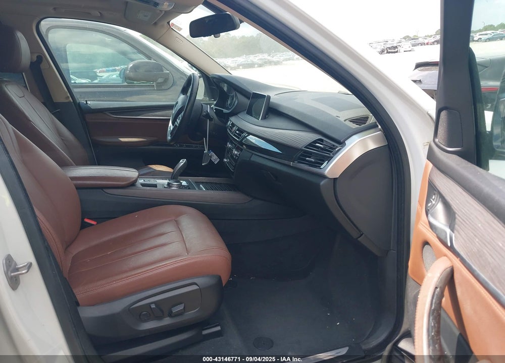 2015 BMW X5 VIN: 5UXKR0C54F0K71530