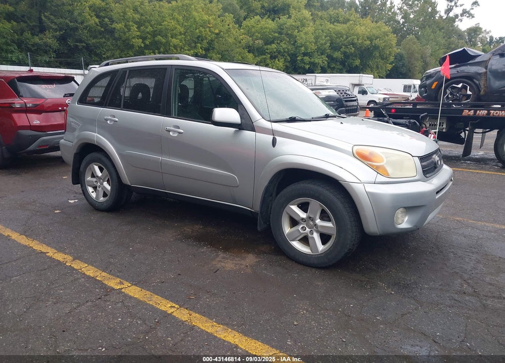 2005 TOYOTA RAV4 VIN: JTEHD20V556037138