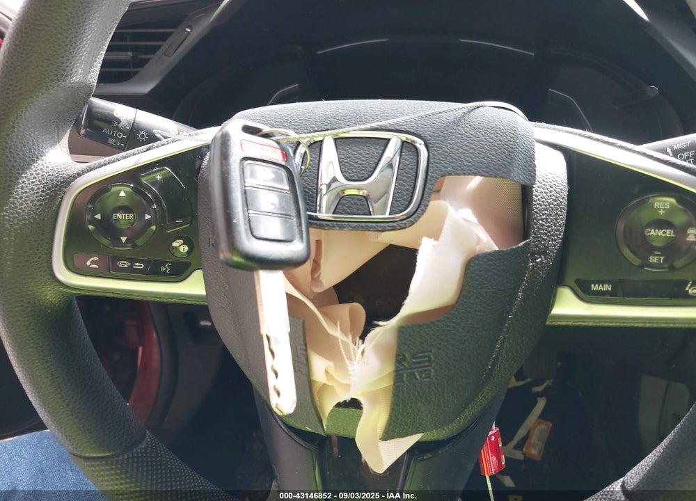 2019 HONDA CIVIC VIN: 19XFC2F67KE004677
