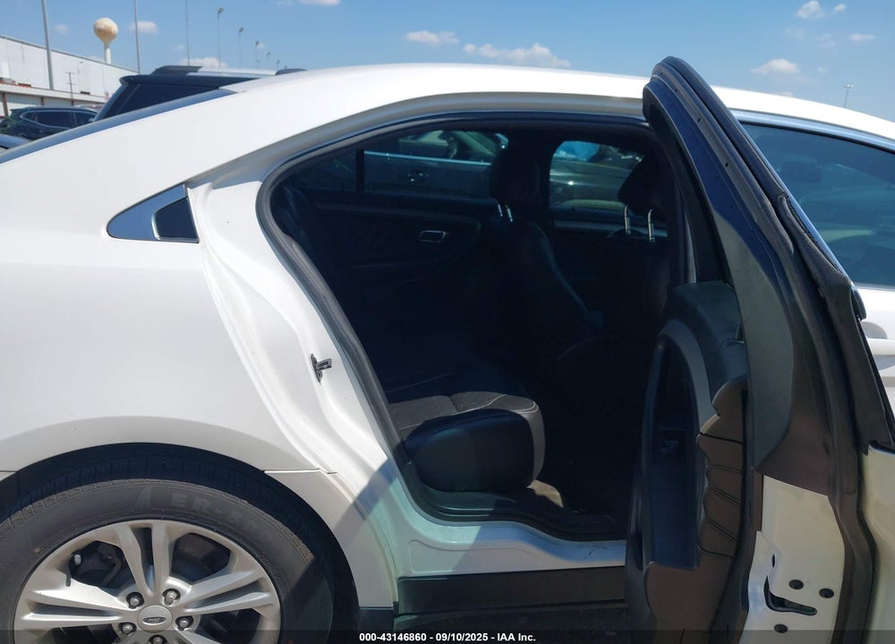 2014 FORD TAURUS VIN: 1FAHP2E88EG131223