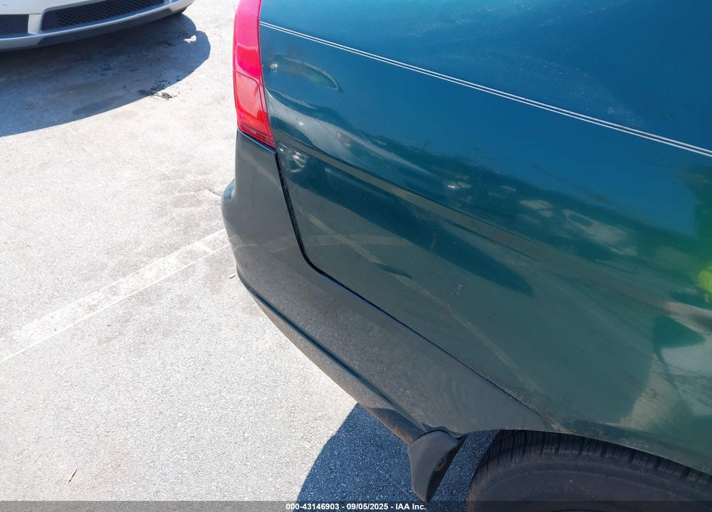 2002 HONDA CIVIC EX VIN: 1HGES26752L028962