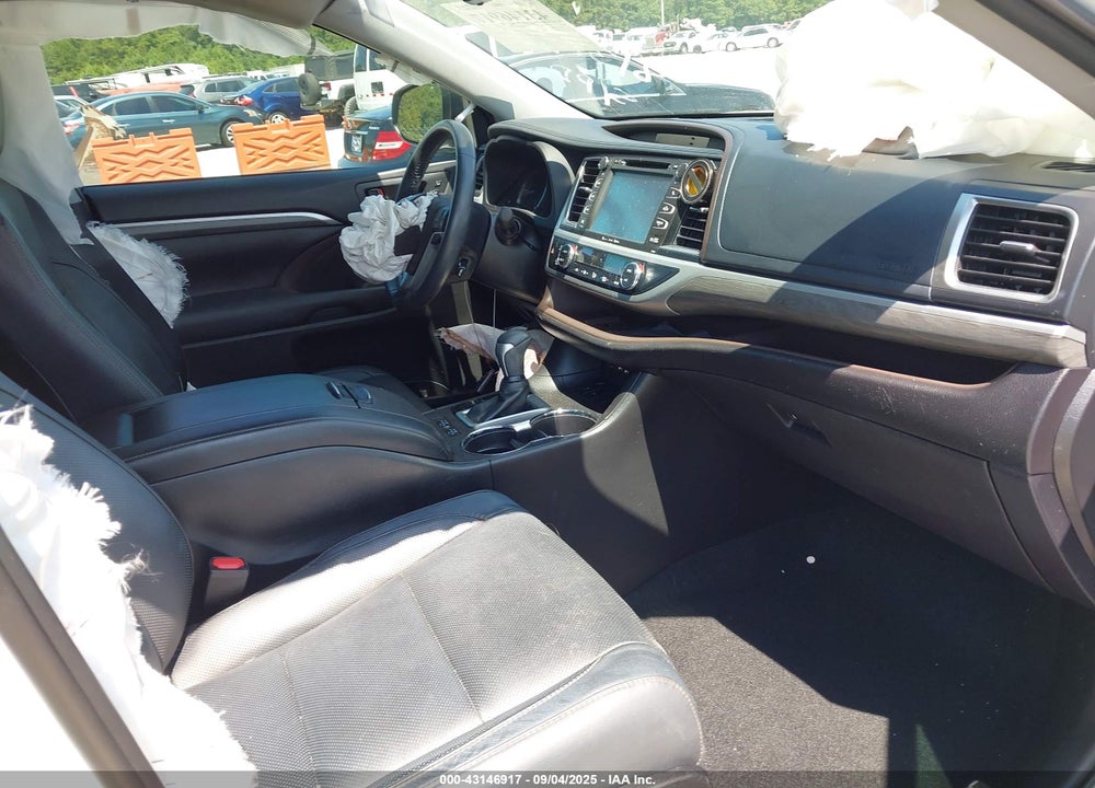 2019 TOYOTA HIGHLANDER VIN: 5TDYZRFH4KS329858