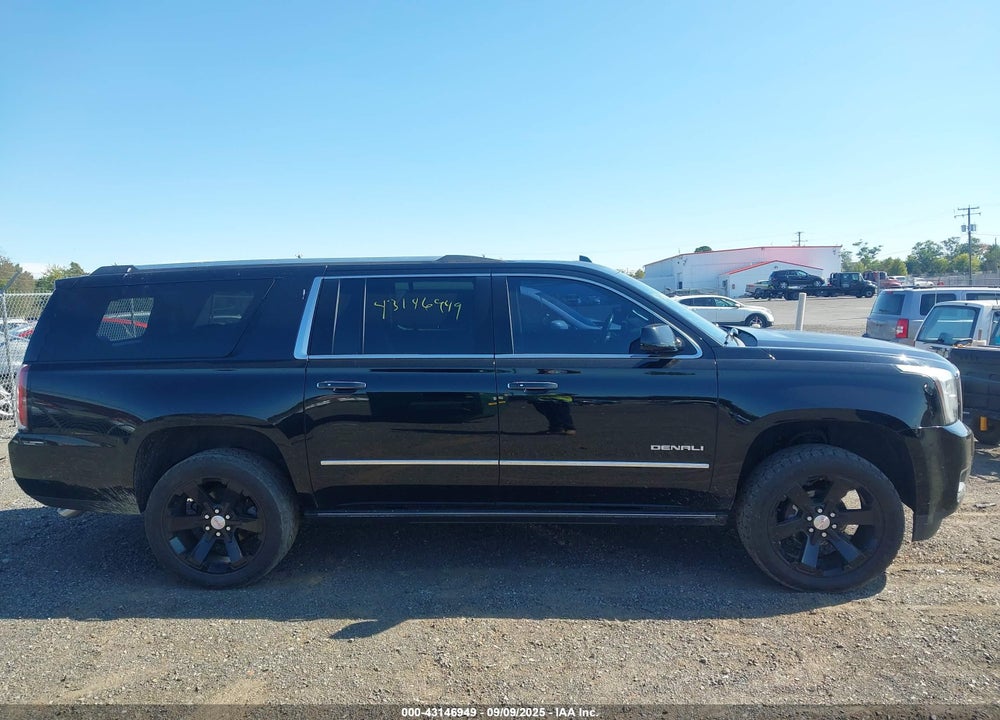 2016 GMC YUKON XL VIN: 1GKS2HKJ8GR293101