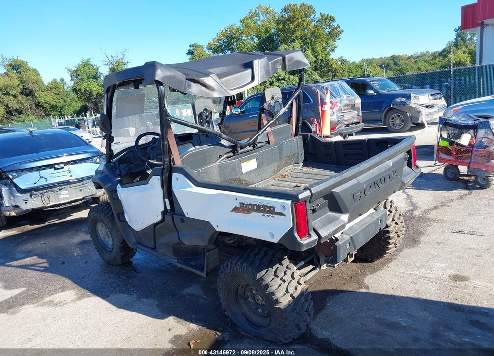 2016 HONDA SXS1000 M3 VIN: 1HFVE04A1G4003248