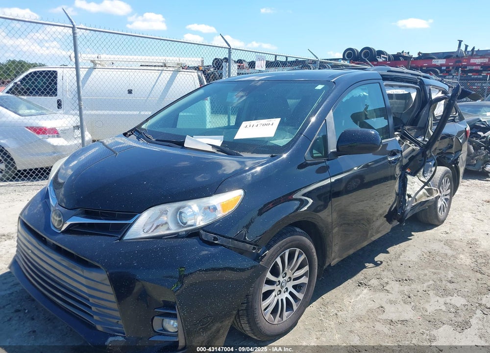 2019 TOYOTA SIENNA XLE PREMIUM 8 PASSENGER VIN: 5TDYZ3DC9KS975160