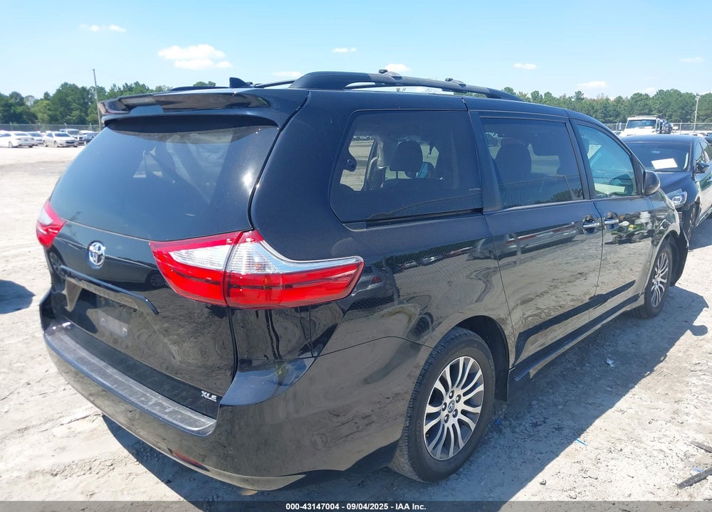 2019 TOYOTA SIENNA XLE PREMIUM 8 PASSENGER VIN: 5TDYZ3DC9KS975160