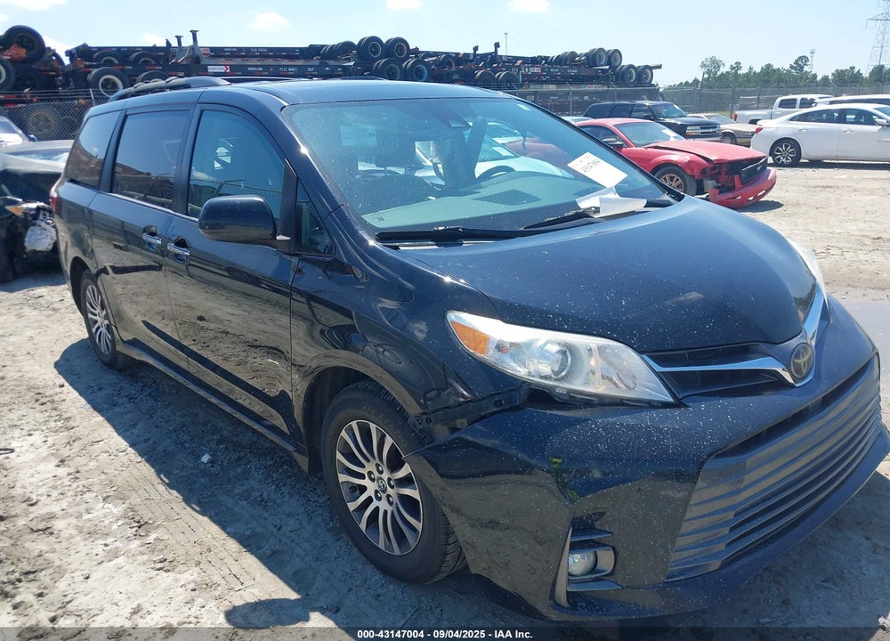 2019 TOYOTA SIENNA XLE PREMIUM 8 PASSENGER VIN: 5TDYZ3DC9KS975160