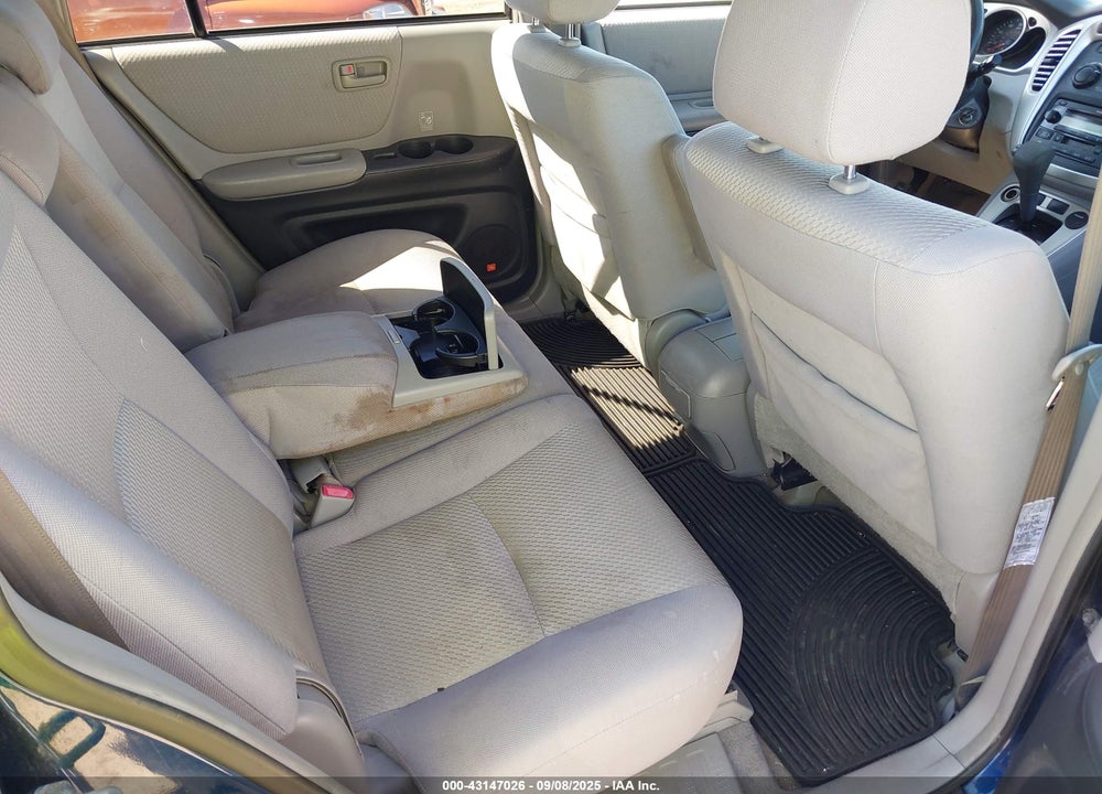 2005 TOYOTA HIGHLANDER V6 VIN: JTEEP21A750088164