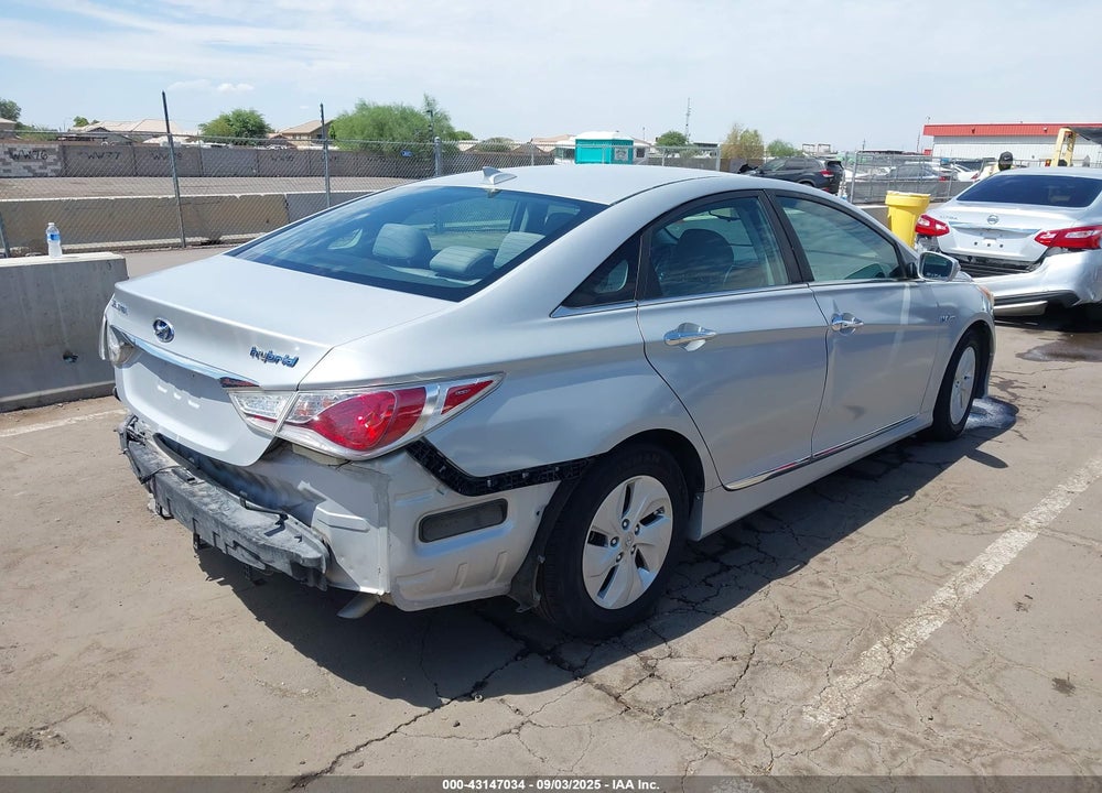 2014 HYUNDAI SONATA HYBRID VIN: KMHEC4A47EA114418
