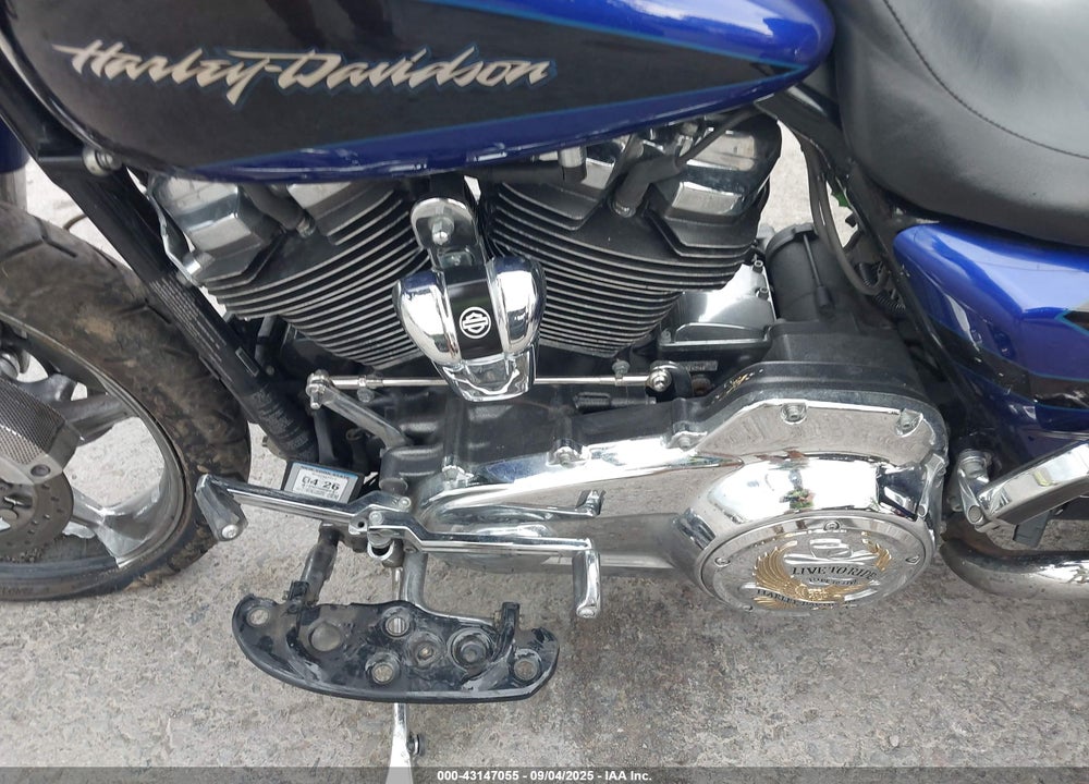 2017 HARLEY-DAVIDSON FLHXSE CVO STREET GLIDE VIN: 1HD1PXF15HB950765