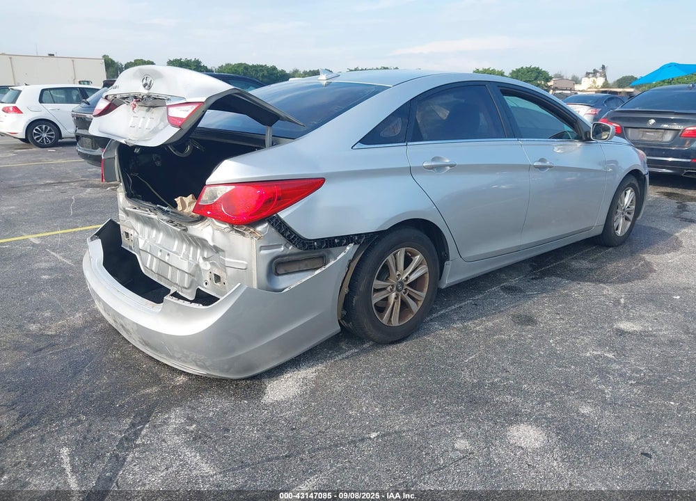 2013 HYUNDAI SONATA VIN: 5NPEB4AC4DH789374