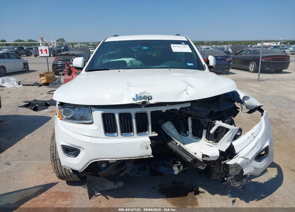 2015 JEEP GRAND CHEROKEE VIN: 1C4RJEAG2FC220146