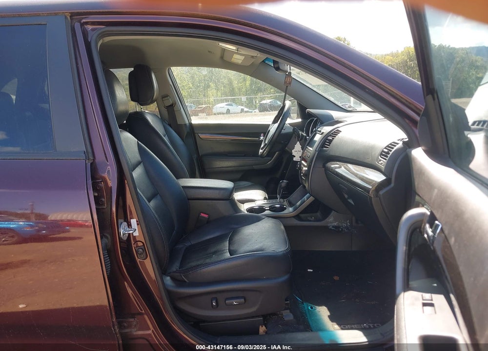 2013 KIA SORENTO VIN: 5XYKU4A68DG364691