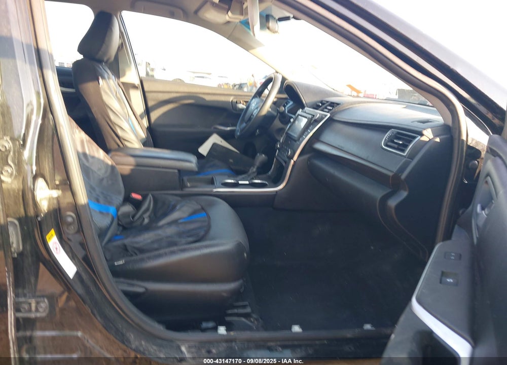 2016 TOYOTA CAMRY LE VIN: 4T4BF1FK2GR530044