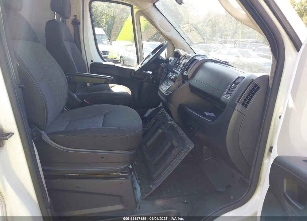 2017 RAM PROMASTER 1500 LOW ROOF 136 WB VIN: 3C6TRVAG6HE546579