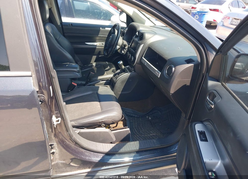 2014 JEEP COMPASS VIN: 1C4NJCEA0ED646385