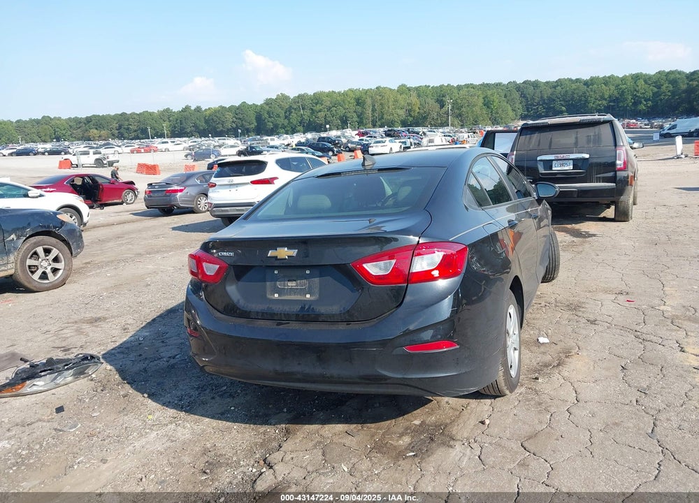 2018 CHEVROLET CRUZE VIN: 1G1BC5SM1J7162900