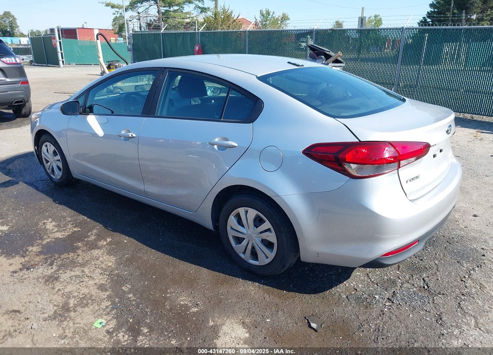 2018 KIA FORTE LX VIN: 3KPFK4A78JE175824
