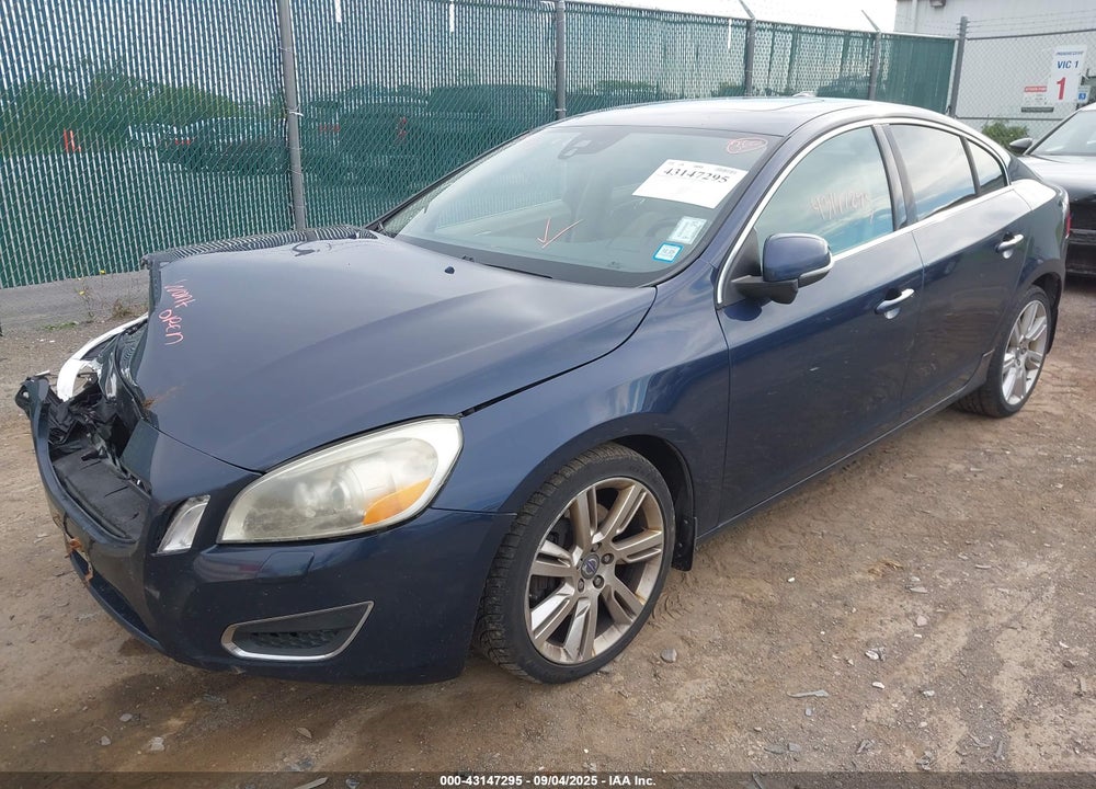 2011 VOLVO S60 VIN: YV1902FH2B2005721