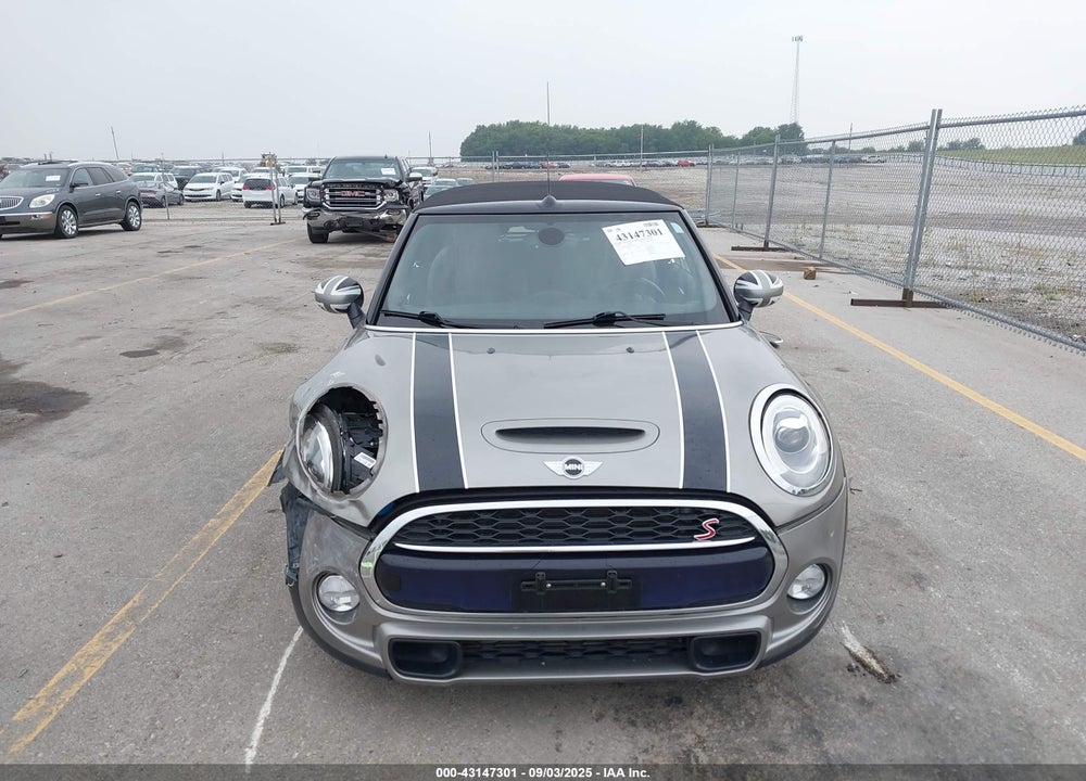 2018 MINI CONVERTIBLE VIN: WMWWG9C58J3E38735