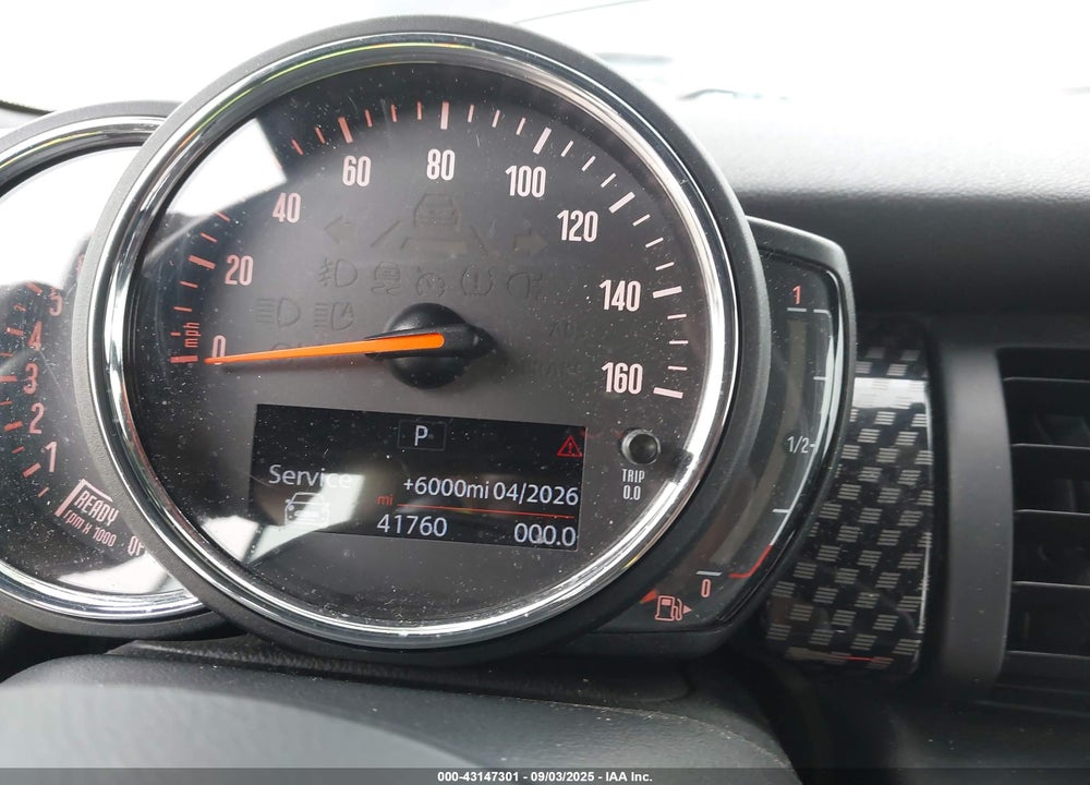 2018 MINI CONVERTIBLE VIN: WMWWG9C58J3E38735
