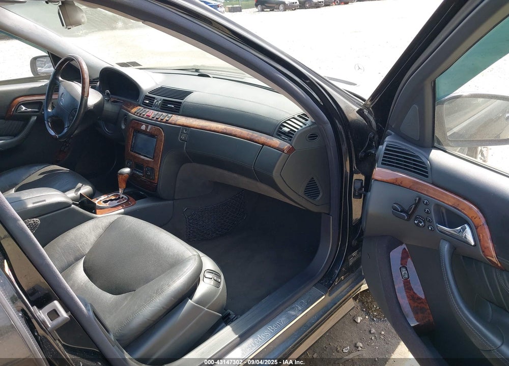 2001 MERCEDES-BENZ S 600 VIN: WDBNG78J51A211356