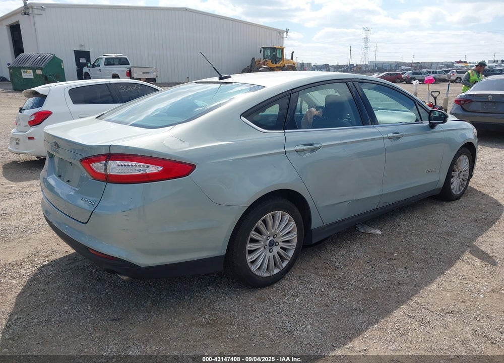 2014 FORD FUSION HYBRID S VIN: 3FA6P0UUXER369108