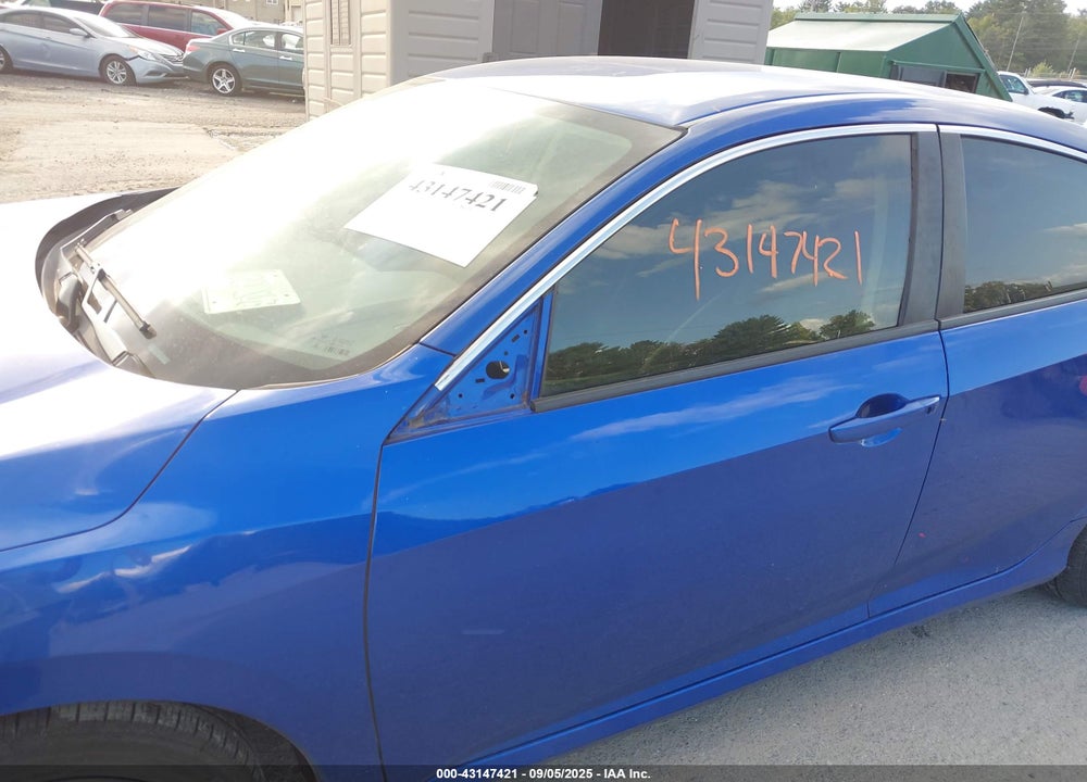 2018 HONDA CIVIC VIN: 2HGFC2F51JH512588