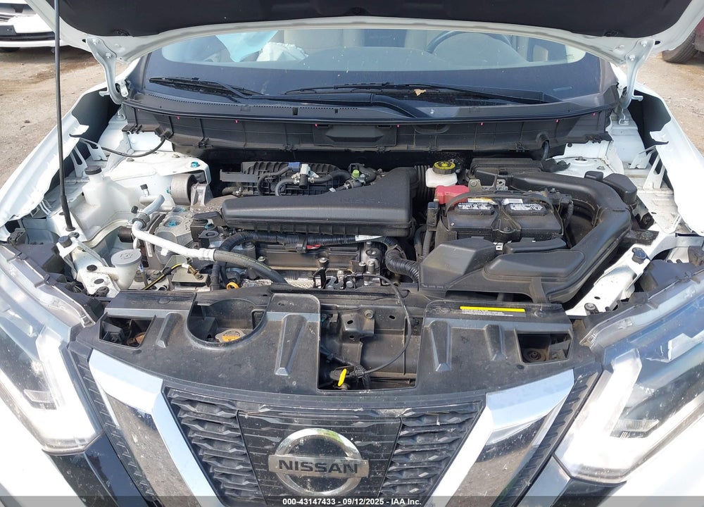 2017 NISSAN ROGUE SV VIN: KNMAT2MTXHP597690