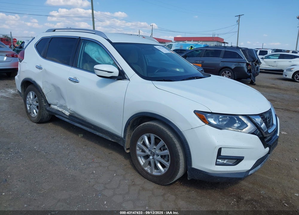2017 NISSAN ROGUE SV VIN: KNMAT2MTXHP597690