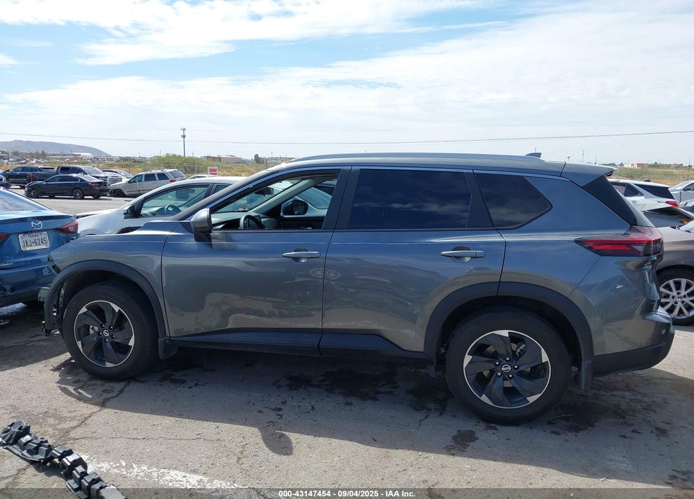 2025 NISSAN ROGUE VIN: 5N1BT3BA3SC770438