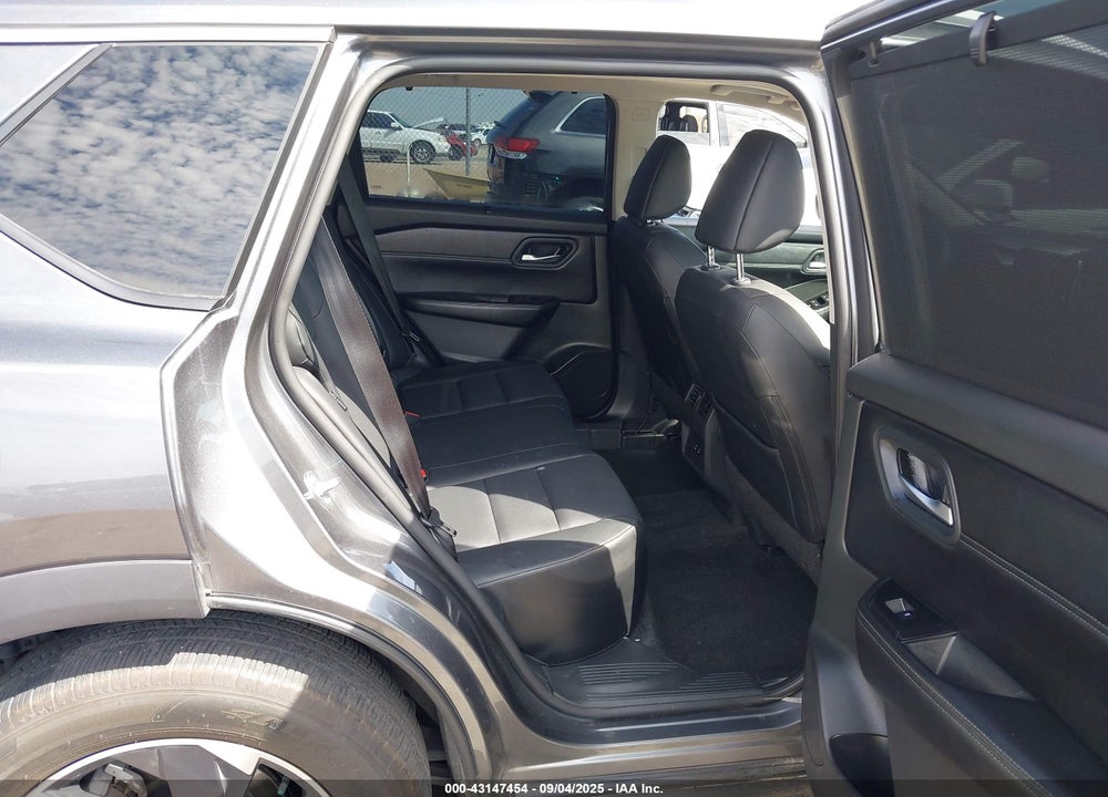 2025 NISSAN ROGUE VIN: 5N1BT3BA3SC770438