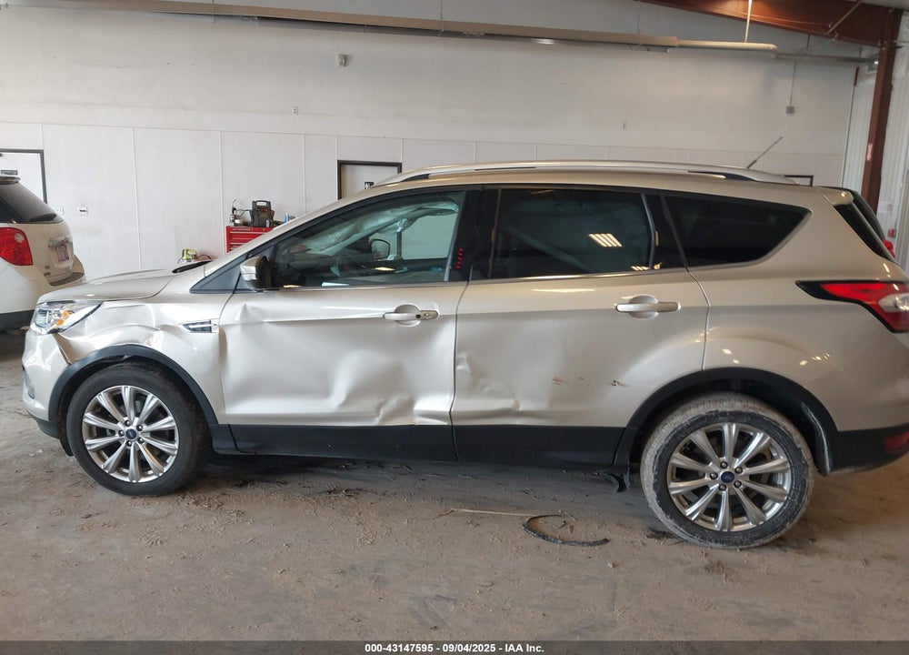 2017 FORD ESCAPE VIN: 1FMCU0JD4HUE23120