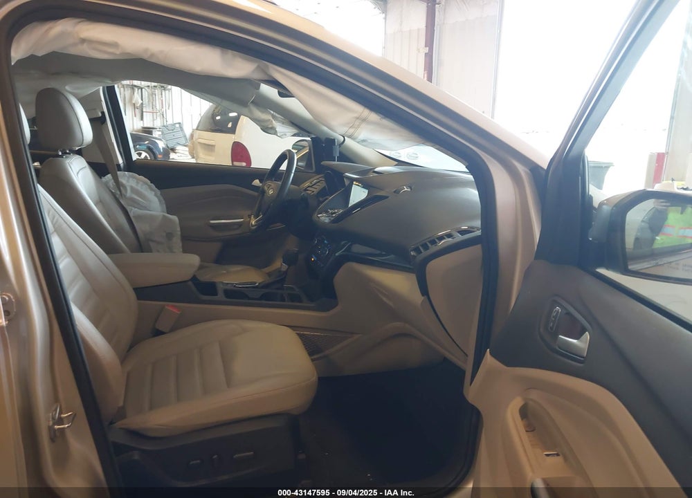 2017 FORD ESCAPE VIN: 1FMCU0JD4HUE23120