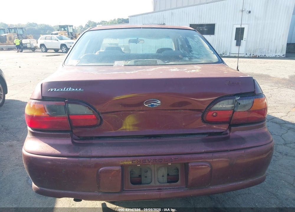 1998 CHEVROLET MALIBU VIN: 1G1ND52M3W6221579