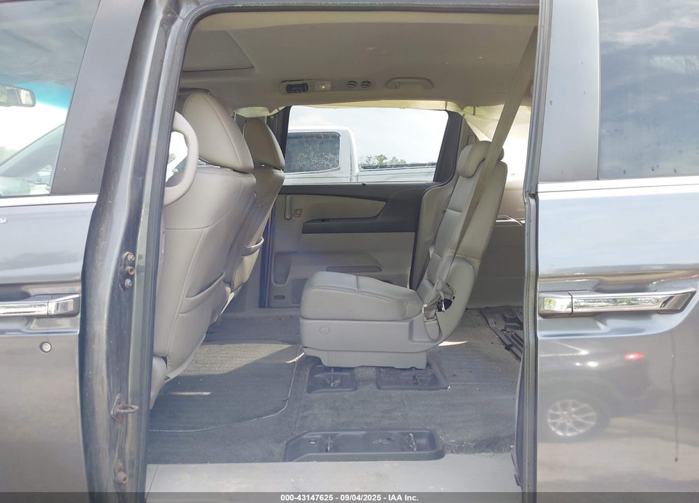 2011 HONDA ODYSSEY EX-L VIN: 5FNRL5H60BB020788
