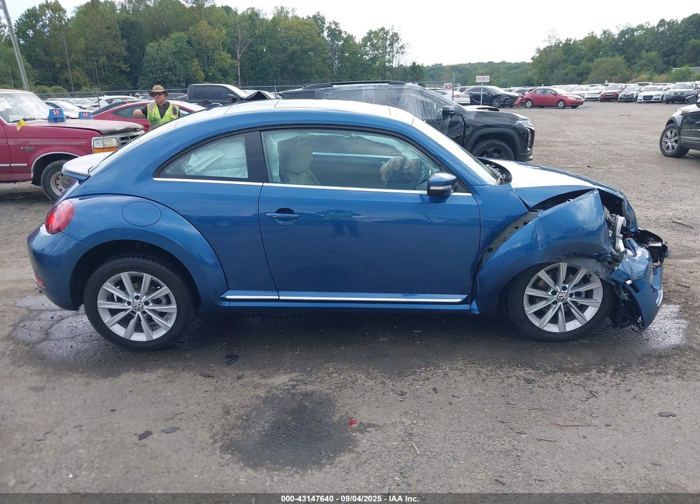 2019 VOLKSWAGEN BEETLE VIN: 3VWJD7AT2KM707558