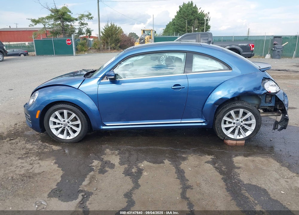 2019 VOLKSWAGEN BEETLE VIN: 3VWJD7AT2KM707558