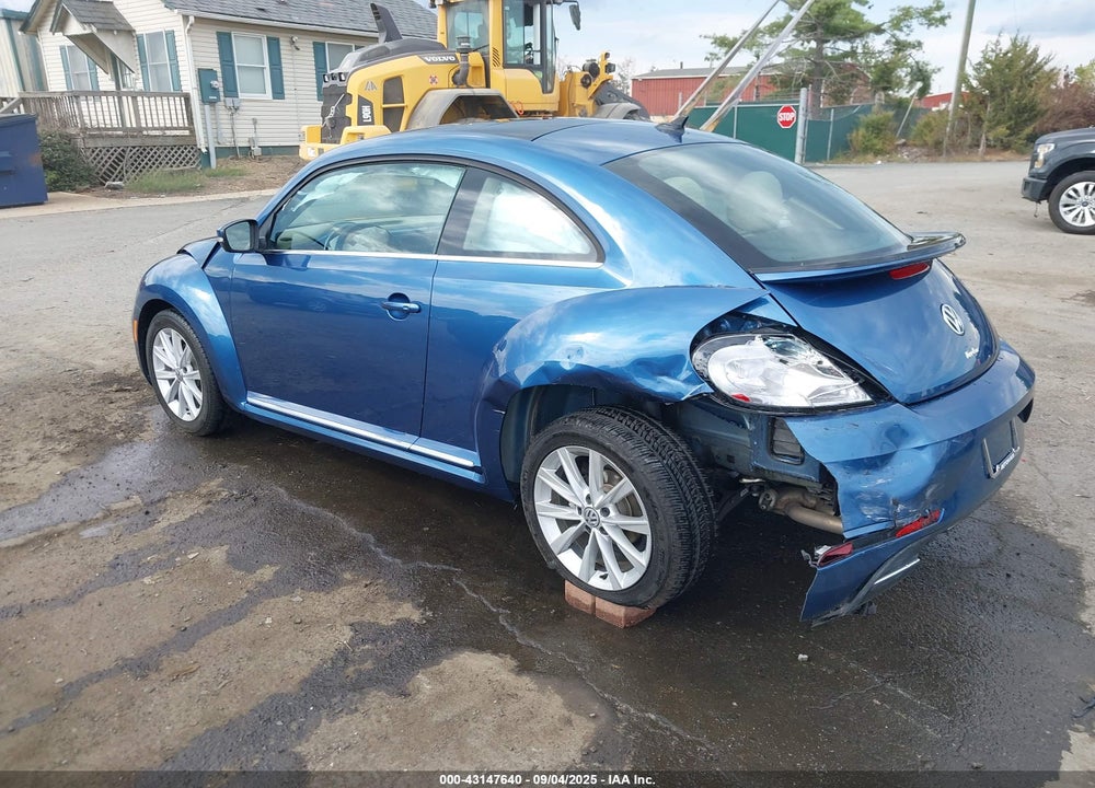 2019 VOLKSWAGEN BEETLE VIN: 3VWJD7AT2KM707558