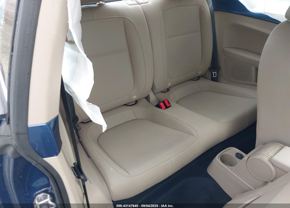 2019 VOLKSWAGEN BEETLE VIN: 3VWJD7AT2KM707558