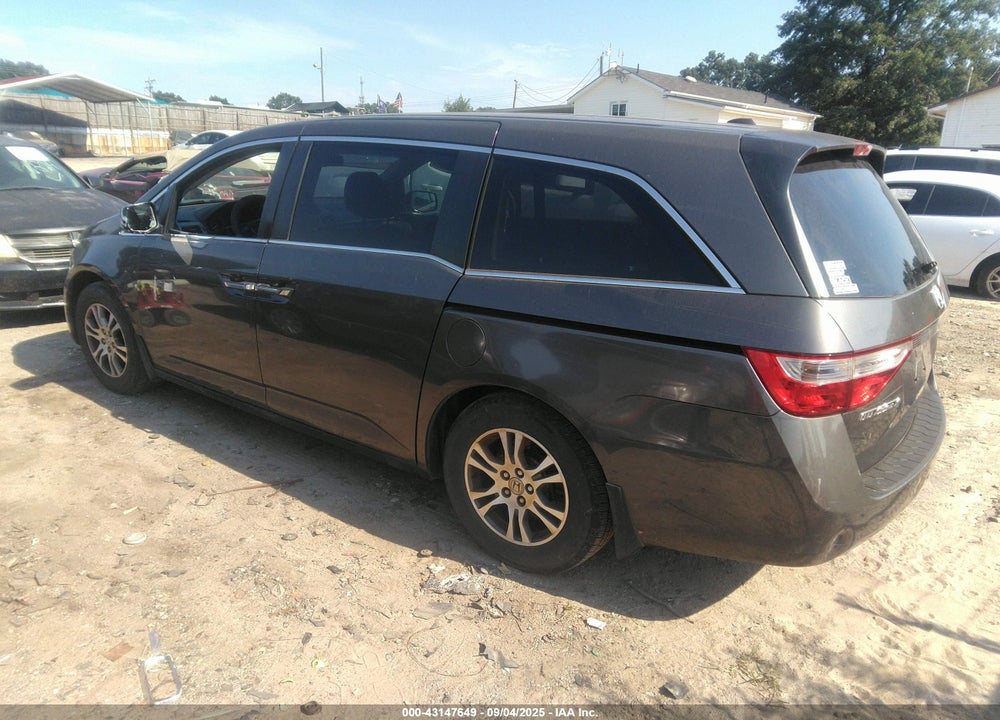 2011 HONDA ODYSSEY VIN: 5FNRL5H6XBB014559