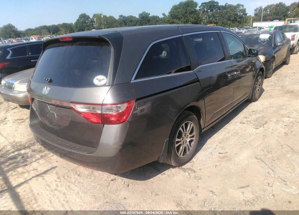 2011 HONDA ODYSSEY VIN: 5FNRL5H6XBB014559